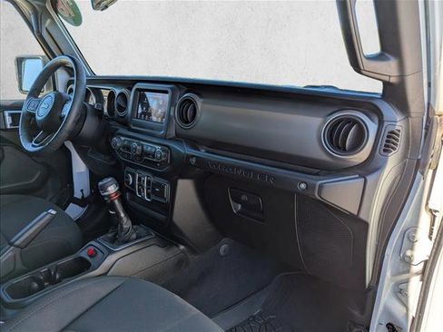 Used 2018 Jeep Wrangler Unlimited Sport S image 26