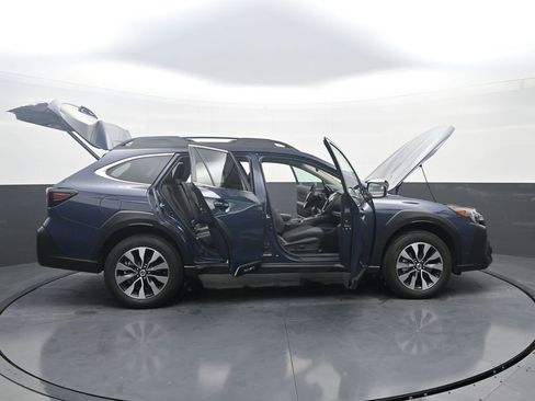 Used 2025 Subaru Outback Limited XT image 44