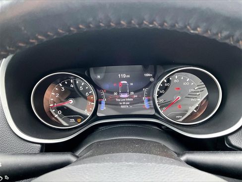 Used 2018 Jeep Compass Latitude w/ Popular Equipment Group image 18