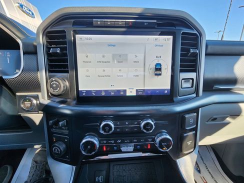 Used 2023 Ford F150 Limited image 13