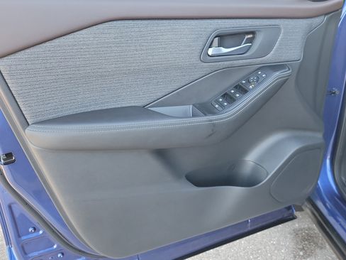 Certified 2021 Nissan Rogue SV image 20