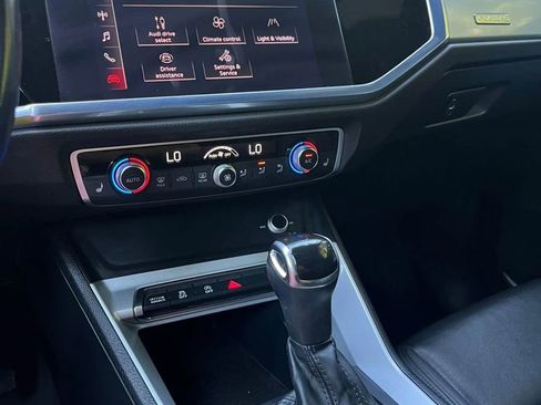 Used 2021 Audi Q3 2.0T Premium image 14