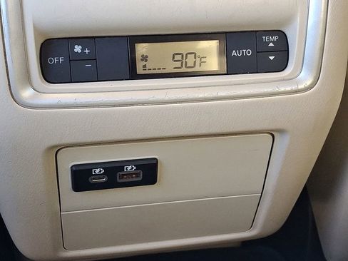 Used 2019 INFINITI QX60 Luxe w/ Essential Package image 14