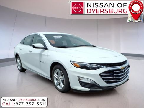 Used 2024 Chevrolet Malibu LS w/ Driver Confidence Package FWD image 1