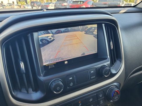 Used 2021 GMC Canyon Denali image 20