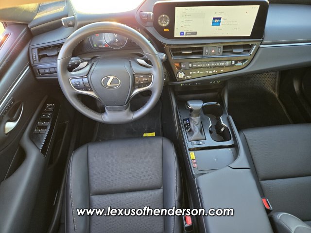 Used 2024 Lexus ES 300h w/ Premium Package FWD image 15