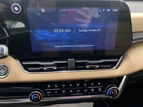 New 2026 Chevrolet Equinox ACTIV w/ Convenience Package III image 9