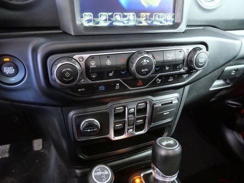 Used 2021 Jeep Wrangler Unlimited Sahara w/ Cold Weather Group image 20