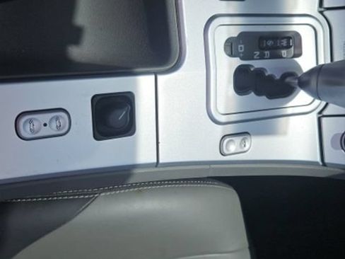 Used 2005 Chrysler Crossfire Limited RWD image 9