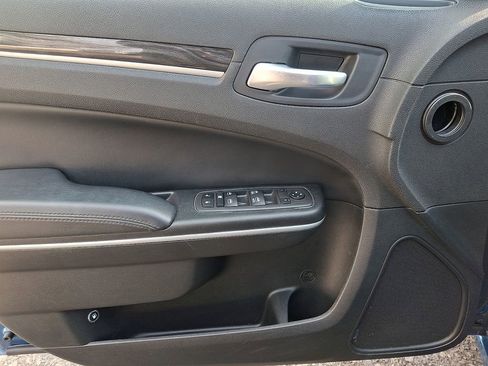 Used 2022 Chrysler 300 Touring L w/ Popular Equipment Group image 12