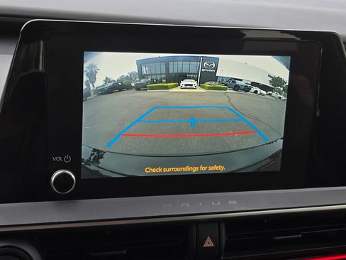 Used 2024 Toyota Prius Prime FWD image 15