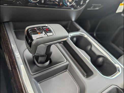 New 2026 GMC Sierra 1500 Elevation w/ Elevation Premium Package AWD/4WD image 15