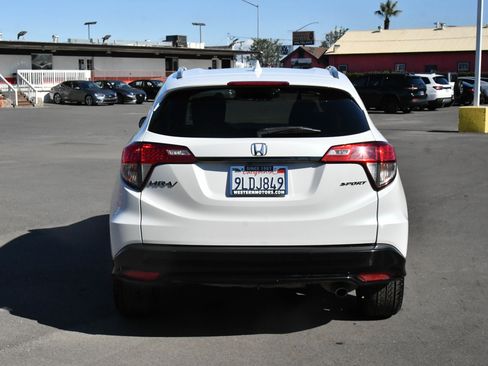 Used 2022 Honda HR-V Sport image 7