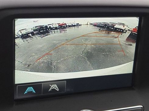 Used 2018 Chevrolet Camaro LT image 4