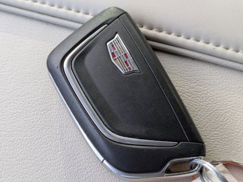 Used 2022 Cadillac Escalade Premium Luxury Platinum image 57