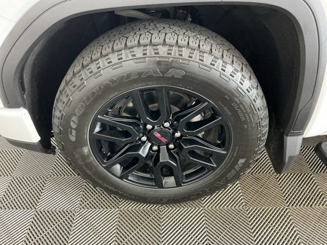 Used 2024 GMC Sierra 1500 Elevation w/ Elevation Premium Package AWD/4WD image 30