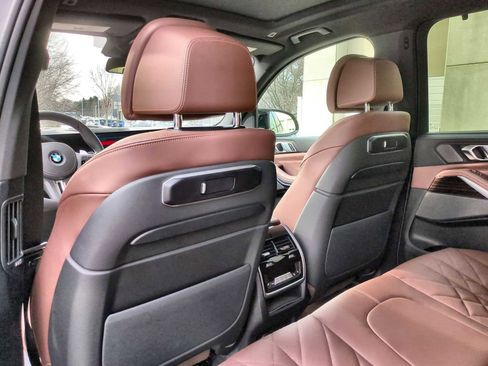 Used 2026 BMW X5 M60i AWD/4WD image 18