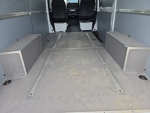 Used 2024 Mercedes-Benz Sprinter 2500 image 12