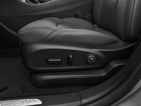 Used 2020 Buick Envision Essence FWD image 23