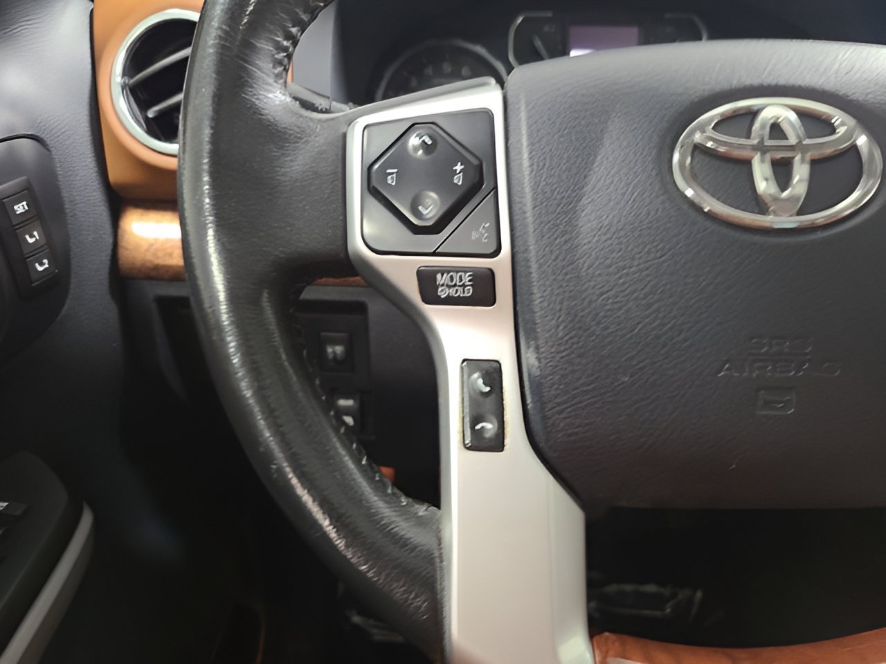 Used 2018 Toyota Tundra 1794 Edition AWD/4WD image 27