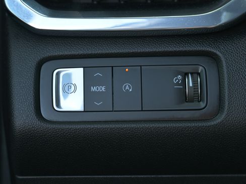 Used 2024 GMC Acadia Elevation w/ Luxury Package FWD image 23
