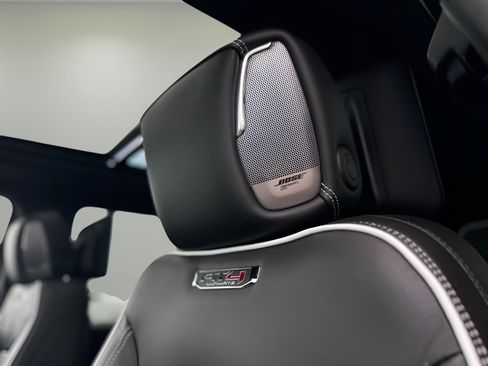 Used 2026 GMC Yukon AT4 Ultimate AWD/4WD image 17