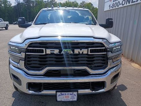 New 2026 RAM 4500 Tradesman w/ Chrome Appearance Group AWD/4WD image 11