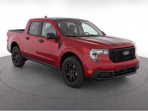 Used 2025 Ford Maverick XLT w/ XLT Luxury Package AWD/4WD image 2
