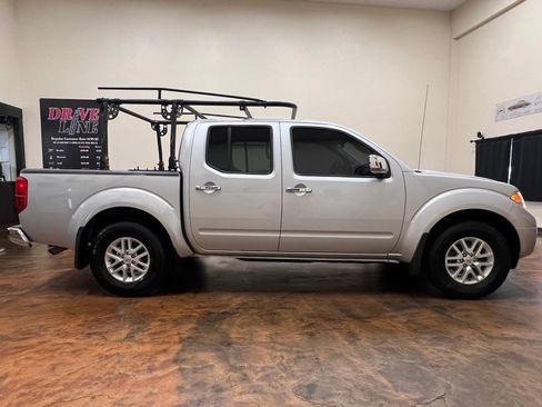 Used 2018 Nissan Frontier SV RWD image 10