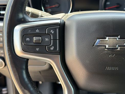 Used 2021 Chevrolet Tahoe Z71 w/ Luxury Package AWD/4WD image 17