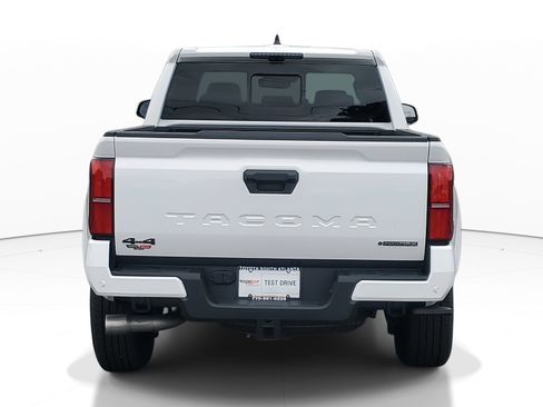 Certified 2025 Toyota Tacoma TRD Sport image 5