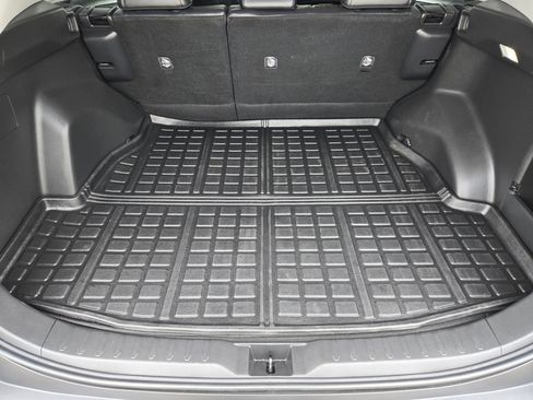 Used 2023 Toyota RAV4 XLE Premium FWD image 30