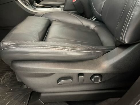 Used 2021 Subaru Ascent Limited w/ Technology Package image 12