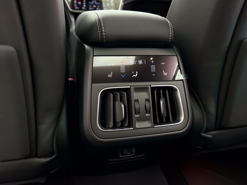 New 2025 Maserati Grecale Modena AWD/4WD image 14