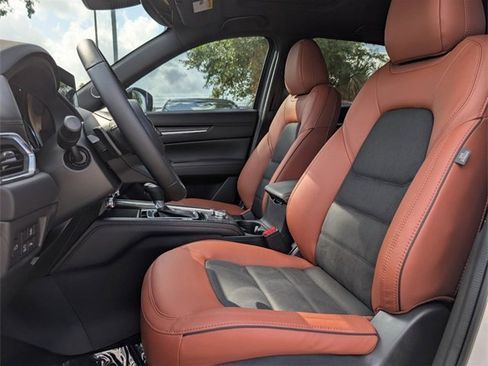 New 2025 MAZDA CX-5 Carbon Edition image 12