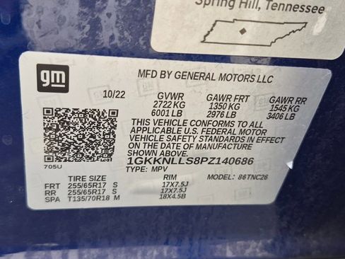 Used 2023 GMC Acadia AT4 w/ Technology Package image 15