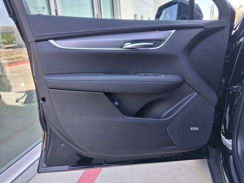 New 2026 Cadillac XT5 Luxury w/ LPO, Floor Liner Package AWD/4WD image 15