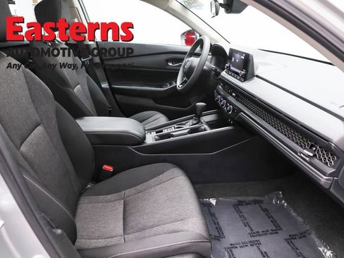 Used 2024 Honda Accord EX image 22