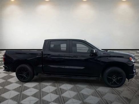 Used 2025 Chevrolet Silverado 1500 RST w/ Convenience Package II AWD/4WD image 4