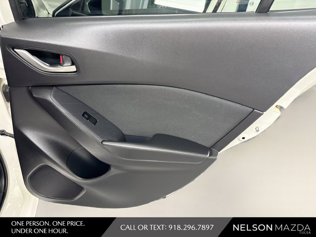 Used 2015 MAZDA MAZDA3 i Touring FWD image 40