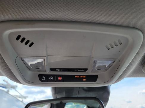 Used 2017 Chevrolet Malibu LT w/ Driver Confidence Package image 32