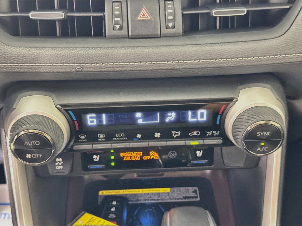Used 2020 Toyota RAV4 Limited AWD/4WD image 20
