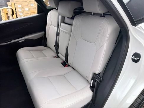 Used 2025 Lexus RX 350h AWD/4WD image 21