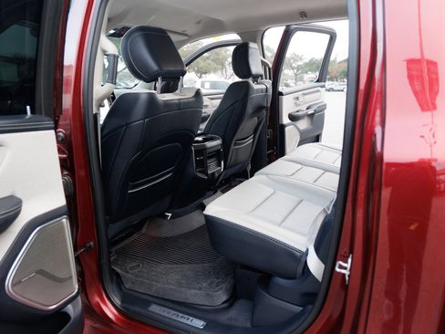 Used 2022 RAM 1500 Limited image 39