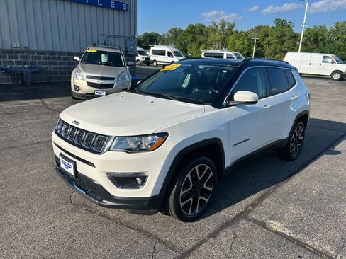 Used 2018 Jeep Compass Limited w/ Navigation Group AWD/4WD image 9