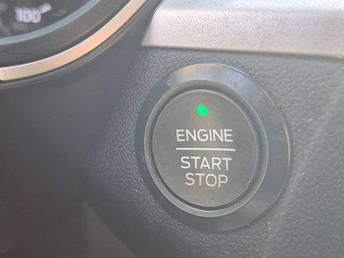 Used 2020 Ford Escape SE AWD/4WD image 21
