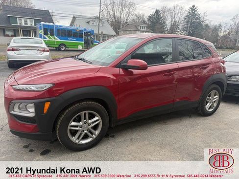 Used 2021 Hyundai Kona SE w/ Cargo Package AWD/4WD image 3