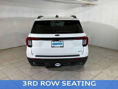 Used 2025 Ford Explorer ST-Line w/ ST-Line Street Pack image 21