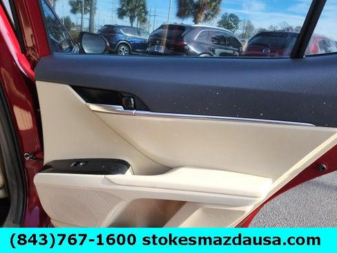 Used 2020 Toyota Camry LE image 22