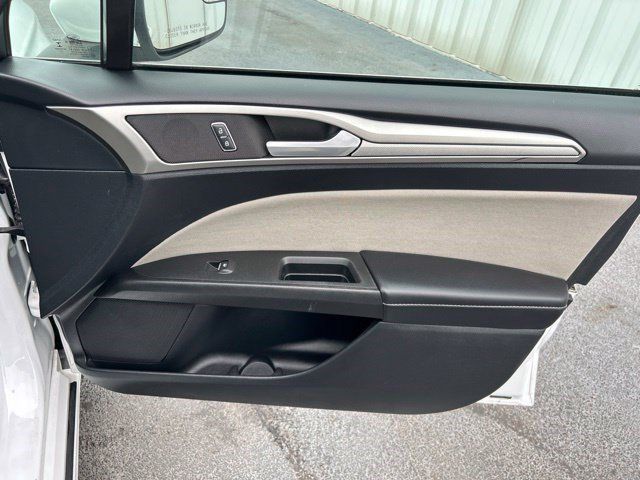 Used 2018 Ford Fusion S FWD image 39